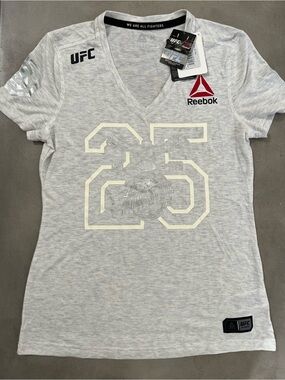Reebok UFC Women's White 25th Anniversary Fight Night Walkout Jersey NWT Medium